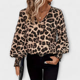 Blusinha estilosa com estampa de leopardo
